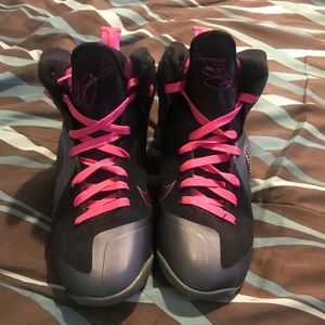 Lebron 9 Miami Nights Size 8